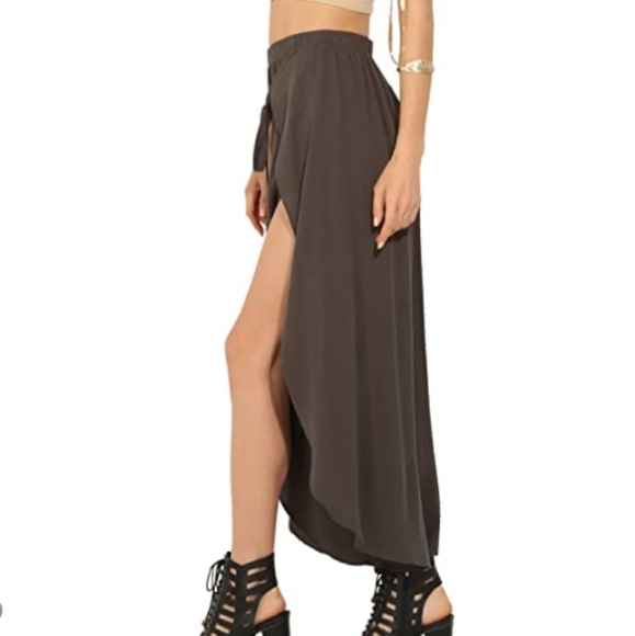 🌷Chiffon Wide Leg Tulip Pants🌷 - Picture 6 of 7